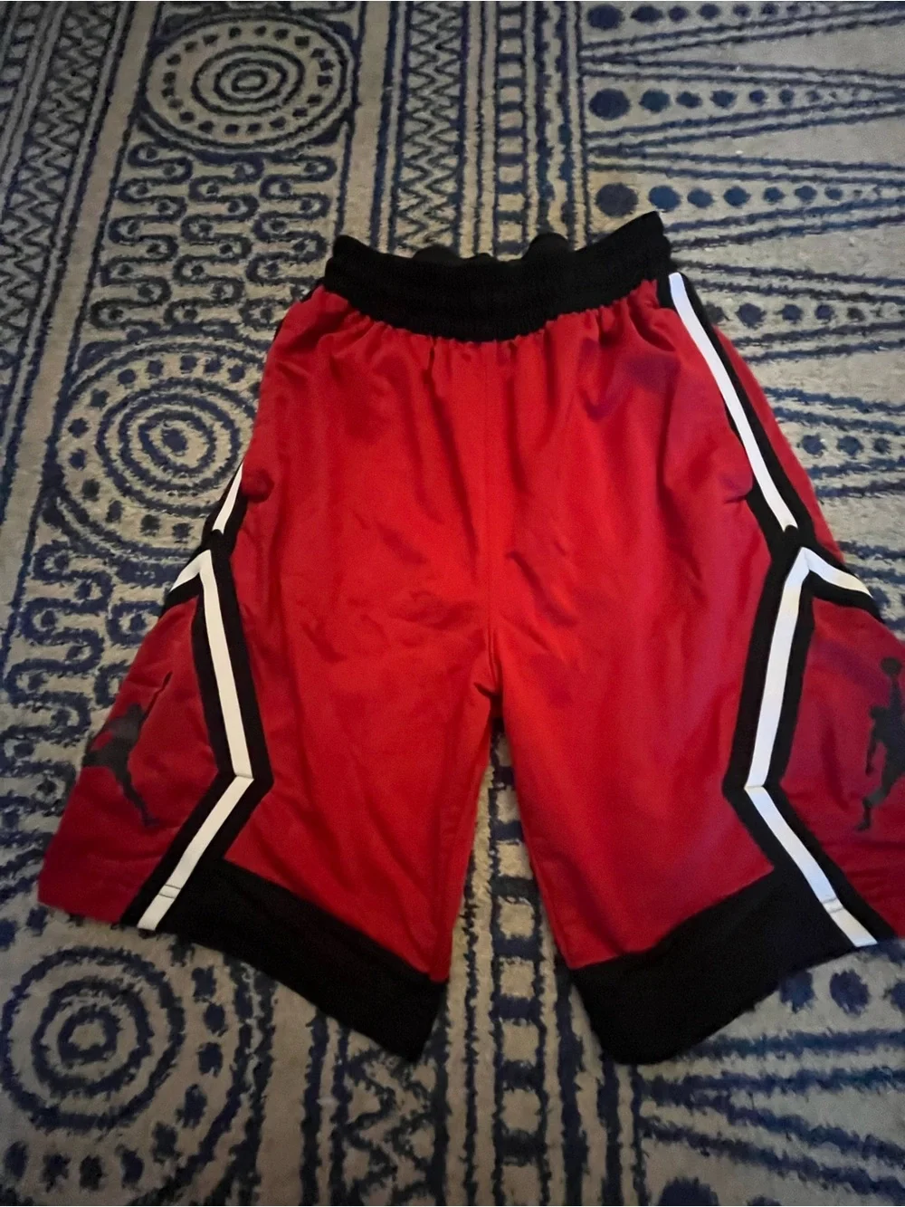 Men's Red Athletic Basketball Shorts with Contrast Trim